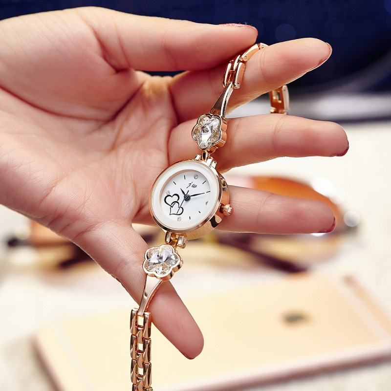 Korean Student Lifestyle - Fashion Casual Alloy Strap Quartz Watch
