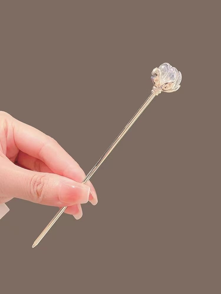 Crystal Lotus Hairpin for Wome - огляд і ціна Hanbok Hair Pin